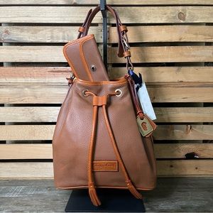 ⭐️Dooney & Bourke Brown Pebble Grain Drawstring Bag with Coin Purse DE370 BN⭐️